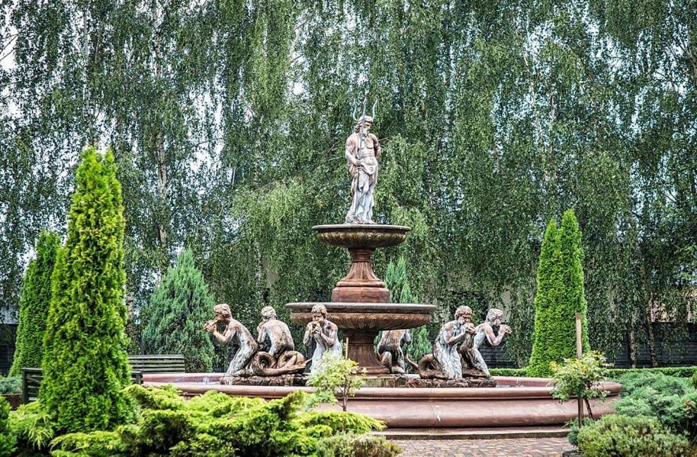 Hotel Napoleon Wroblew  Экстерьер фото